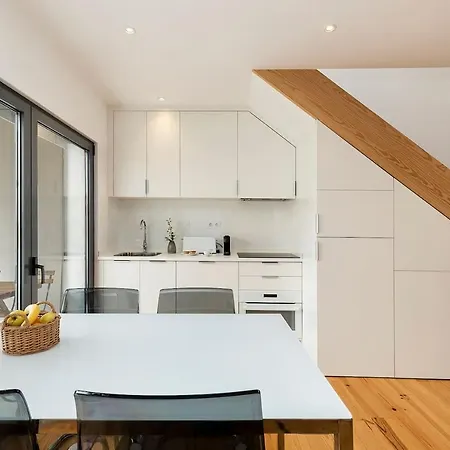 Beautiful For 6 W/ Spacious Terrace Апартаменты